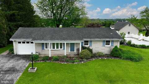 630 E CANAL ROAD, YORK, PA 17404