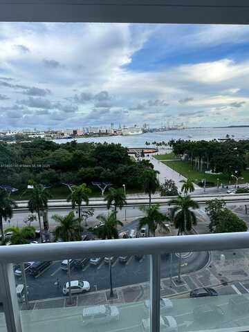 50 Biscayne Blvd, Miami, FL 33132
