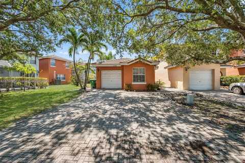 7196 Sienna Ridge Ln, Lauderhill, FL 33319