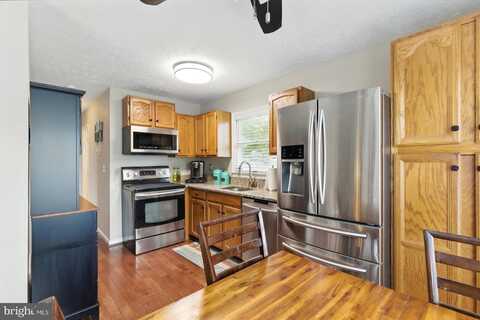 8103 ESCALON AVENUE, PASADENA, MD 21122