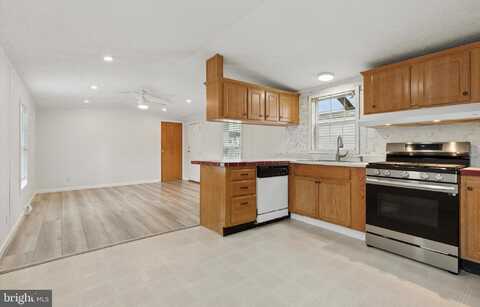 5133 ROSEBERRY DRIVE, DOYLESTOWN, PA 18902