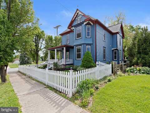24 S MAIN STREET, STEWARTSTOWN, PA 17363