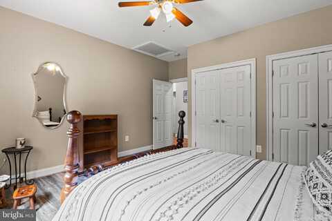 7312 OAK LANE, MARSHALL, VA 20115