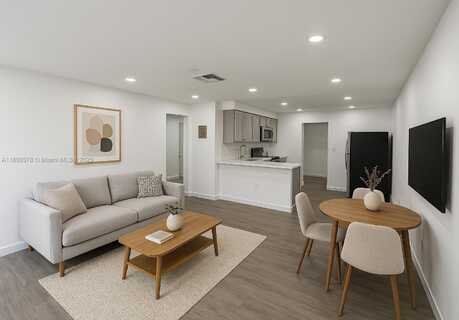 830 SW 6th St, Hallandale Beach, FL 33009