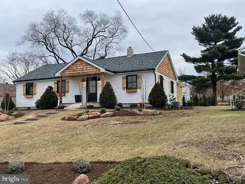 803 FRITZ AVENUE, READING, PA 19607
