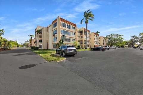2451 NW 41st Ave, Lauderhill, FL 33313