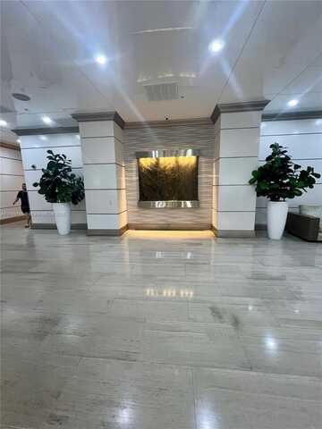 19390 Collins Ave, Sunny Isles Beach, FL 33160