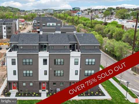 952 RIVERPLACE DRIVE, CONSHOHOCKEN, PA 19428