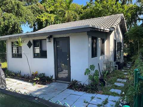 418 NW 48th St, Miami, FL 33127