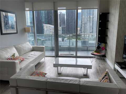 92 SW 3rd St, Miami, FL 33130
