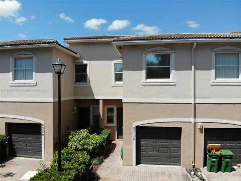 8318 Lagos De Campo Blvd, Tamarac, FL 33321