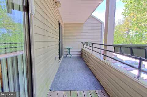 8009 GREENSPRING WAY, OWINGS MILLS, MD 21117