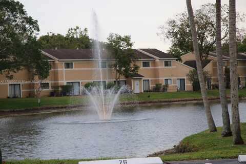 200 W Palm Cir W, Pembroke Pines, FL 33025