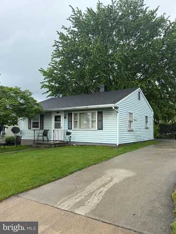 628 STATE CIRCLE, MARTINSBURG, WV 25401