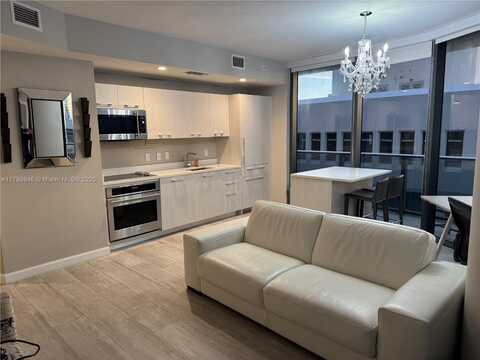 55 SW 9th St, Miami, FL 33130