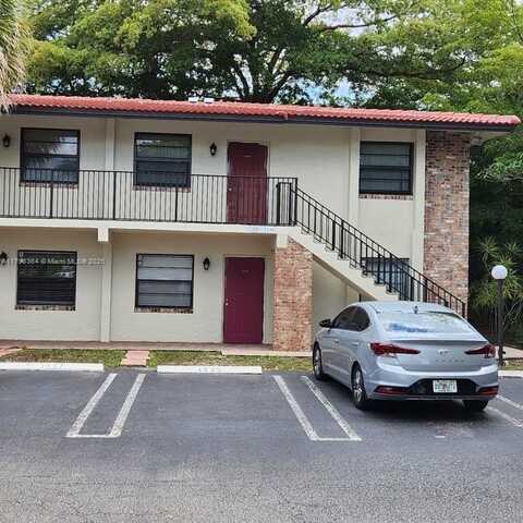 1335 NW 94th Way, Coral Springs, FL 33071