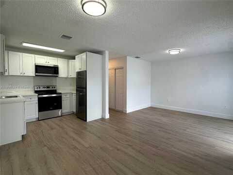 6032 SW 25th St, Miramar, FL 33023