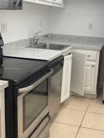 undefined, North Miami, FL 33181
