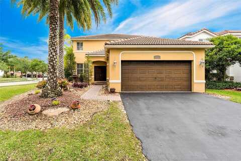 1518 Maple Dr, Weston, FL 33327