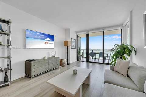 650 NE 32nd St, Miami, FL 33137