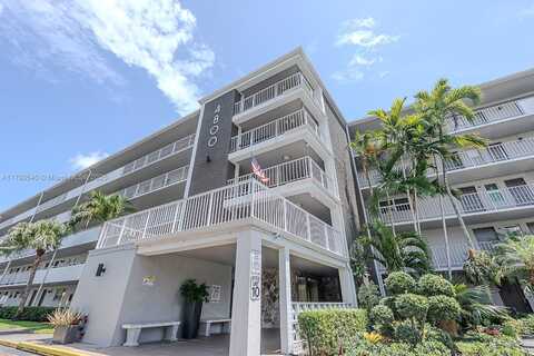 4800 Hillcrest Ln, Hollywood, FL 33021