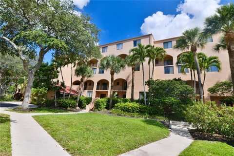 450 Egret Cir, Delray Beach, FL 33444