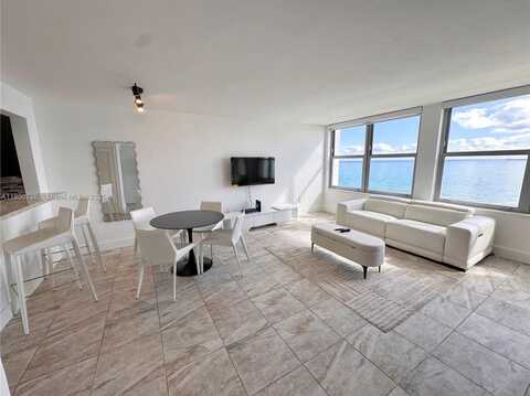 2899 Collins Ave, Miami Beach, FL 33140