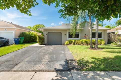 9831 SW 58th Ct, Cooper City, FL 33328