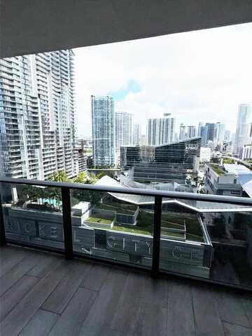45 SW 9th St, Miami, FL 33130