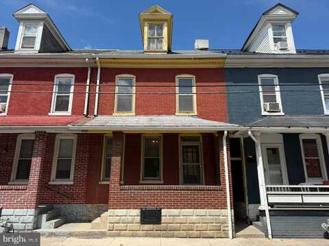 10 MARBLE STREET, LEWISTOWN, PA 17044