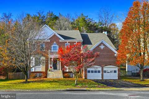 902 SANTMYER DRIVE SE, LEESBURG, VA 20175