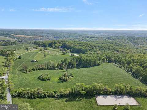 2295 HILLTOP VIEW, UNIONVILLE, PA 19320