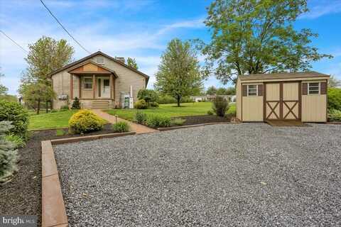 3351 MOUNTAIN ROAD, HAMBURG, PA 19526