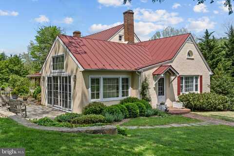 509 BEN VENUE ROAD, FLINT HILL, VA 22627