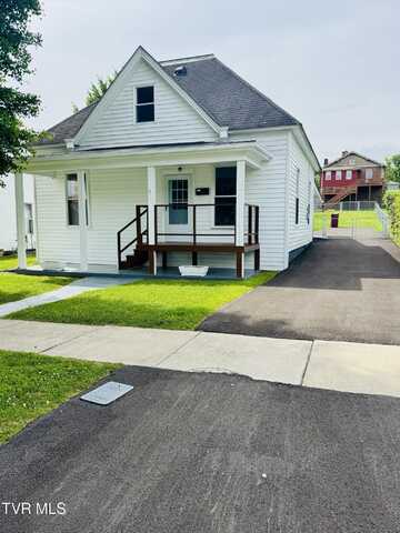 305 Hamilton Street, Johnson City, TN 37604