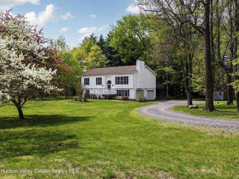 136 S Ohioville Road, New Paltz, NY 12561