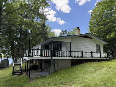 131 Elvira, Crystal Falls, MI 49920
