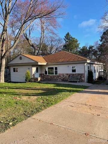1314 Waldo, Marquette, MI 49855