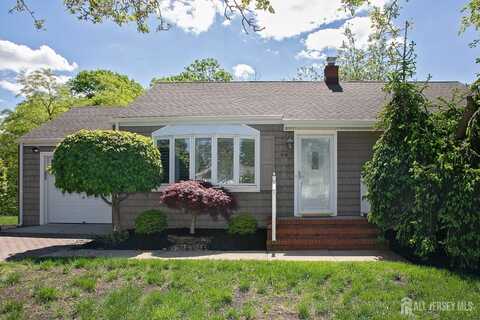 43 Maplewood Avenue, Colonia, NJ 07067