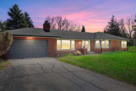 3960 N 165th St, Brookfield, WI 53005