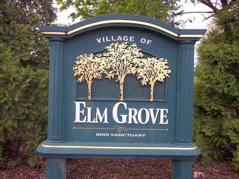 12855 Stephen Pl, Elm Grove, WI 53122