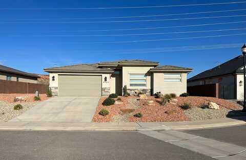 4741 S Lucy LN, Washington, UT 84780