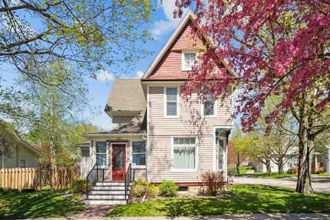205 E Bridge Street, Elkader, IA 52043