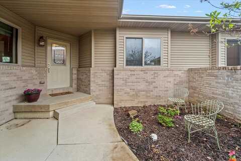1712 Erik Road, Cedar Falls, IA 50613
