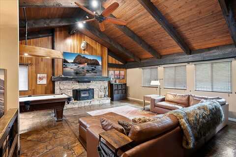 5925 W HIGHLAND N, Mountain Green, UT 84050