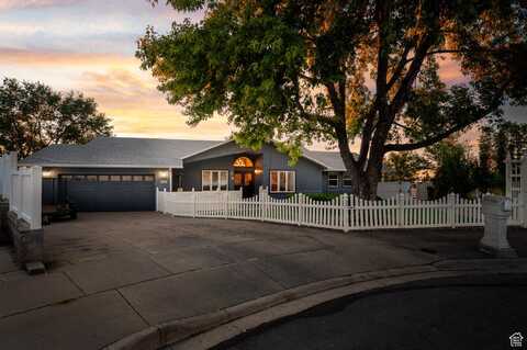 683 E HILLSIDE OAK, North Salt Lake, UT 84054