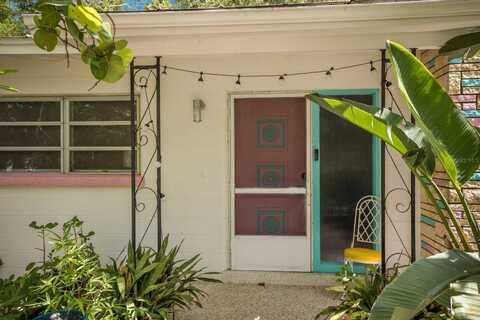 2207 HICKORY AVENUE, SARASOTA, FL 34234