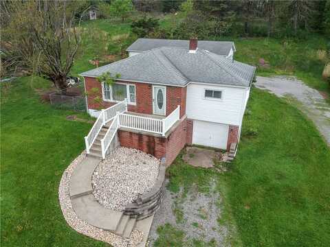 109 Staff Rd, Broad Top, PA 16057