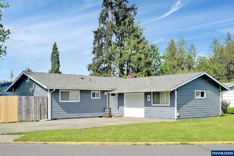 692 Bentley St, Monmouth, OR 97361