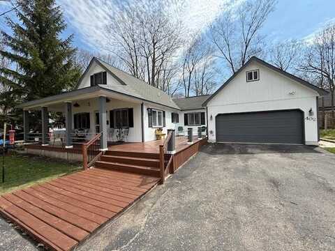 402 Sheffield Drive, Roscommon, MI 48653